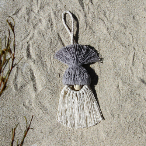 grey-gnome-ornament