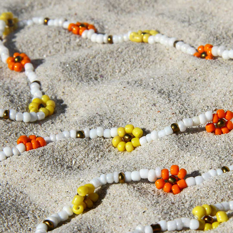 yellow-orange-daisy-sunglass-string