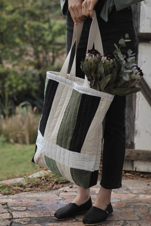 quilted-patchwork-tote-olive-black-cream